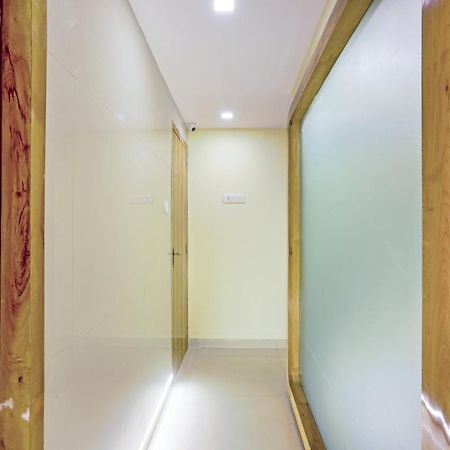 Bkc Corporate Hostel Ac Dormitory Mumbai  Buitenkant foto