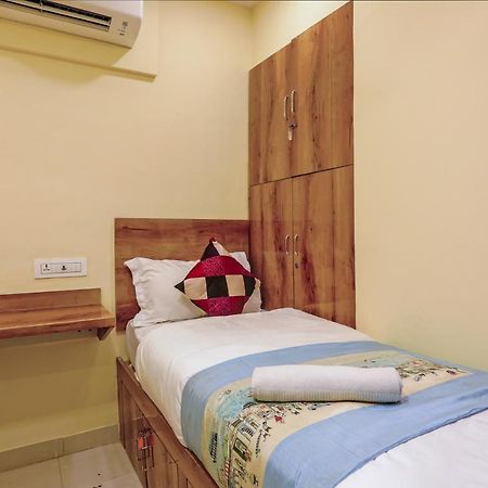 Bkc Corporate Hostel Ac Dormitory Mumbai  Buitenkant foto