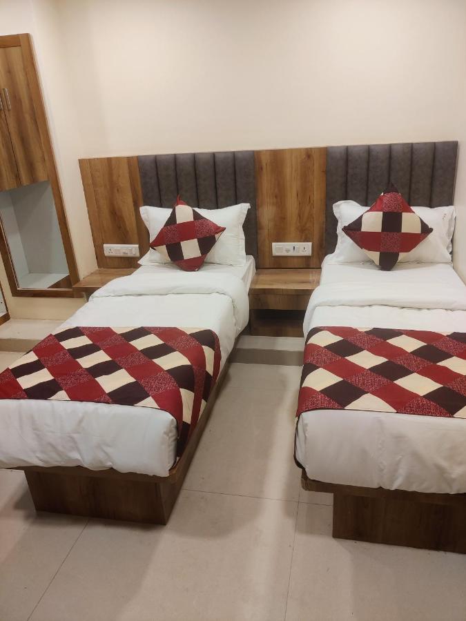 Bkc Corporate Hostel Ac Dormitory Mumbai  Buitenkant foto