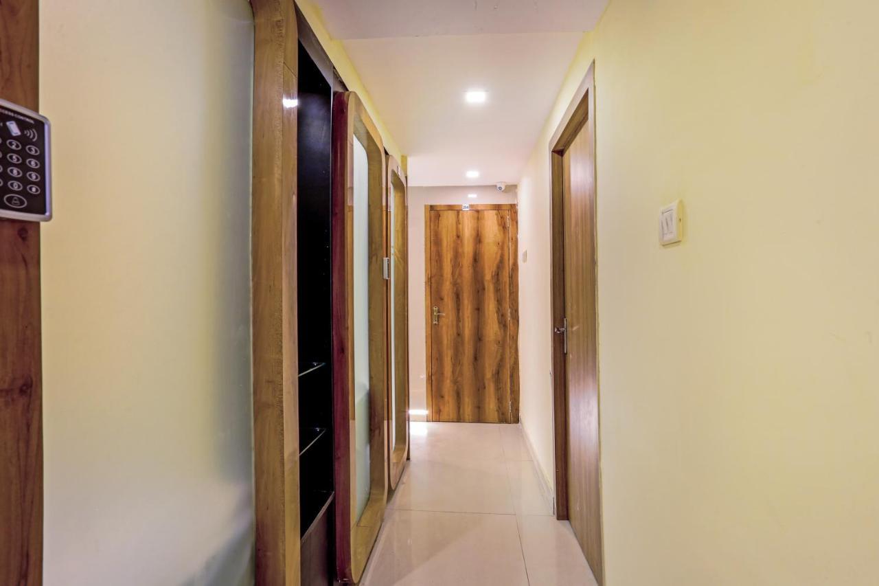 Bkc Corporate Hostel Ac Dormitory Mumbai  Buitenkant foto