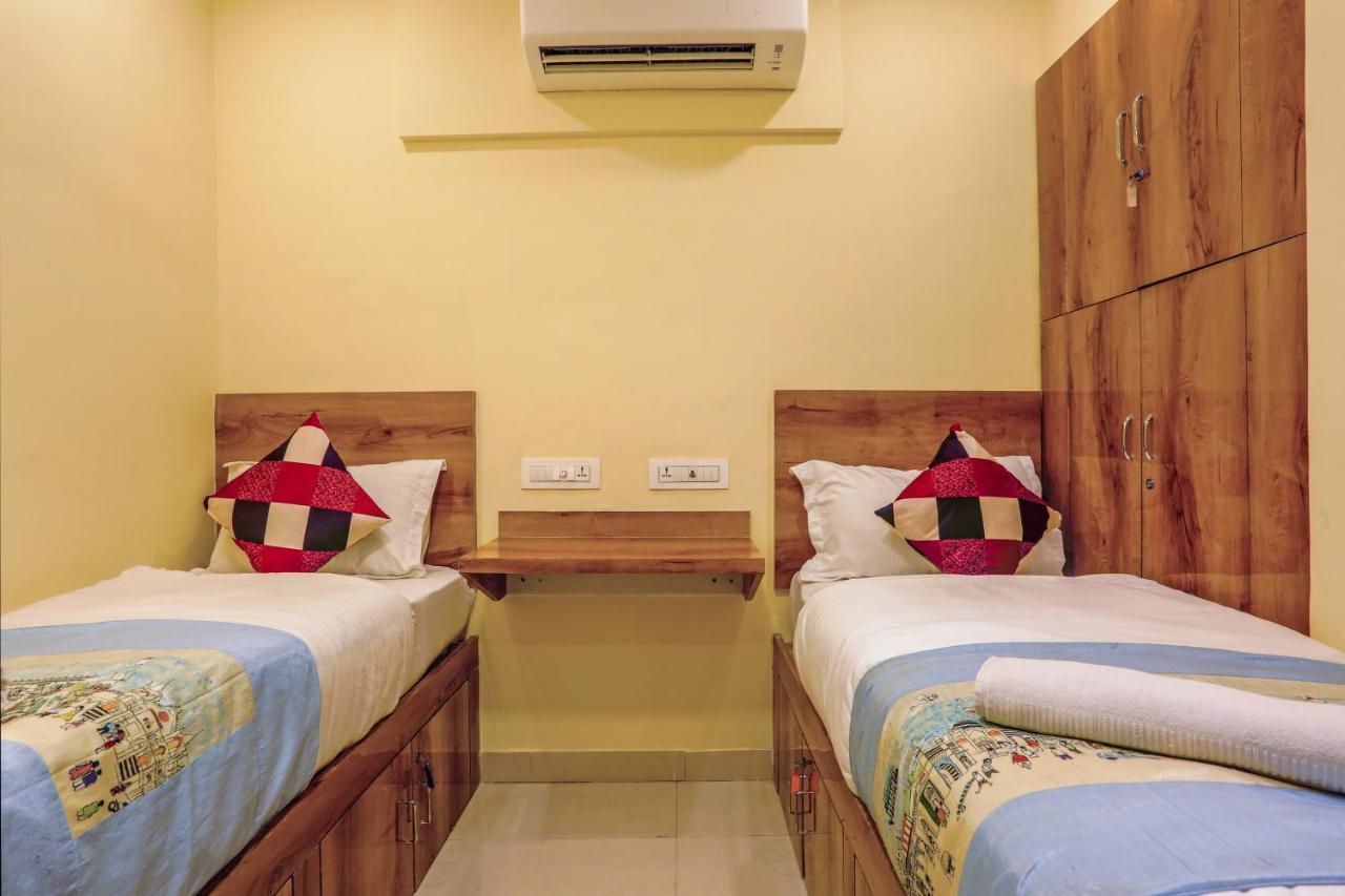 Bkc Corporate Hostel Ac Dormitory Mumbai  Buitenkant foto