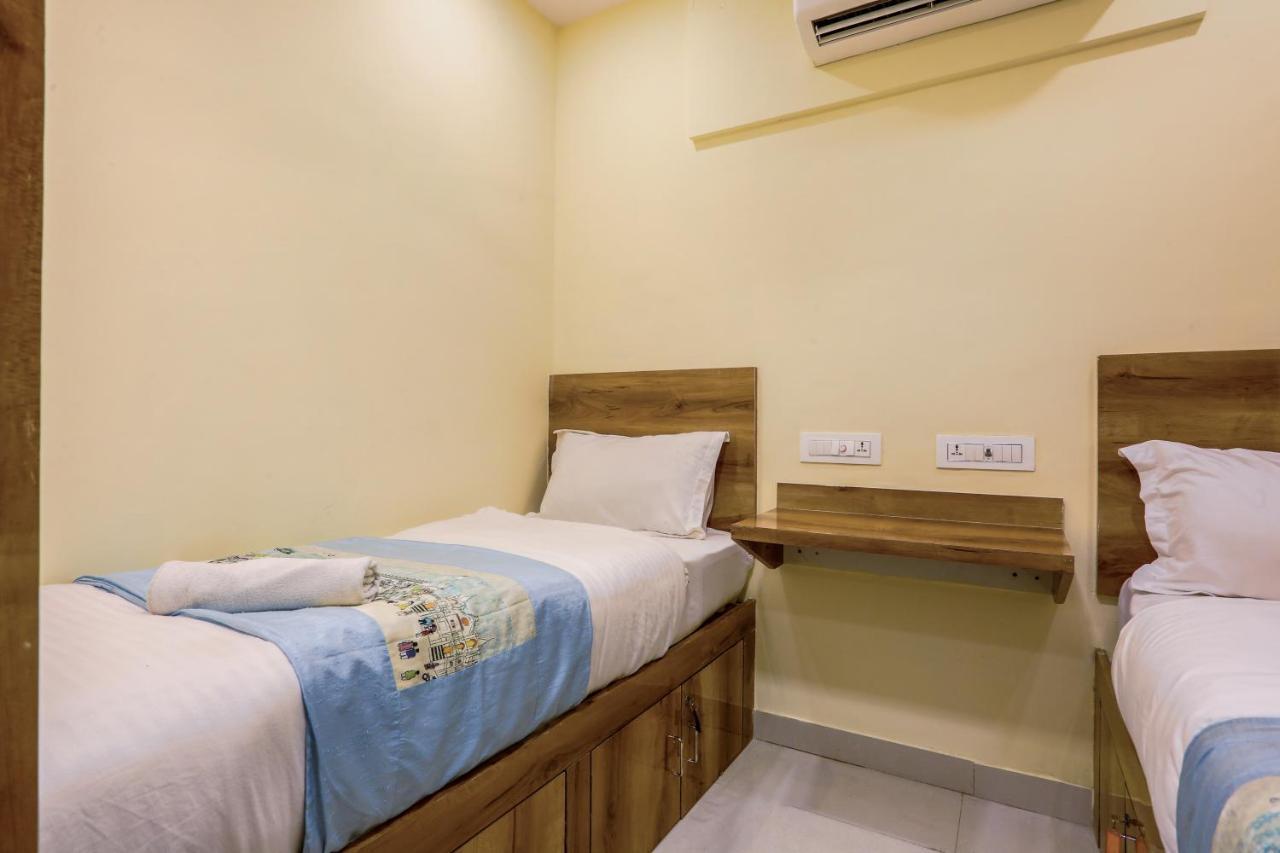 Bkc Corporate Hostel Ac Dormitory Mumbai  Buitenkant foto